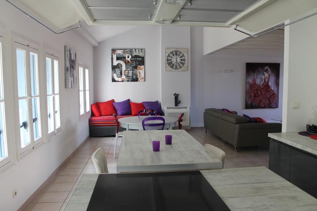 Апартаменти Le Loft De La Robine 110M2 Нарбонн Номер фото