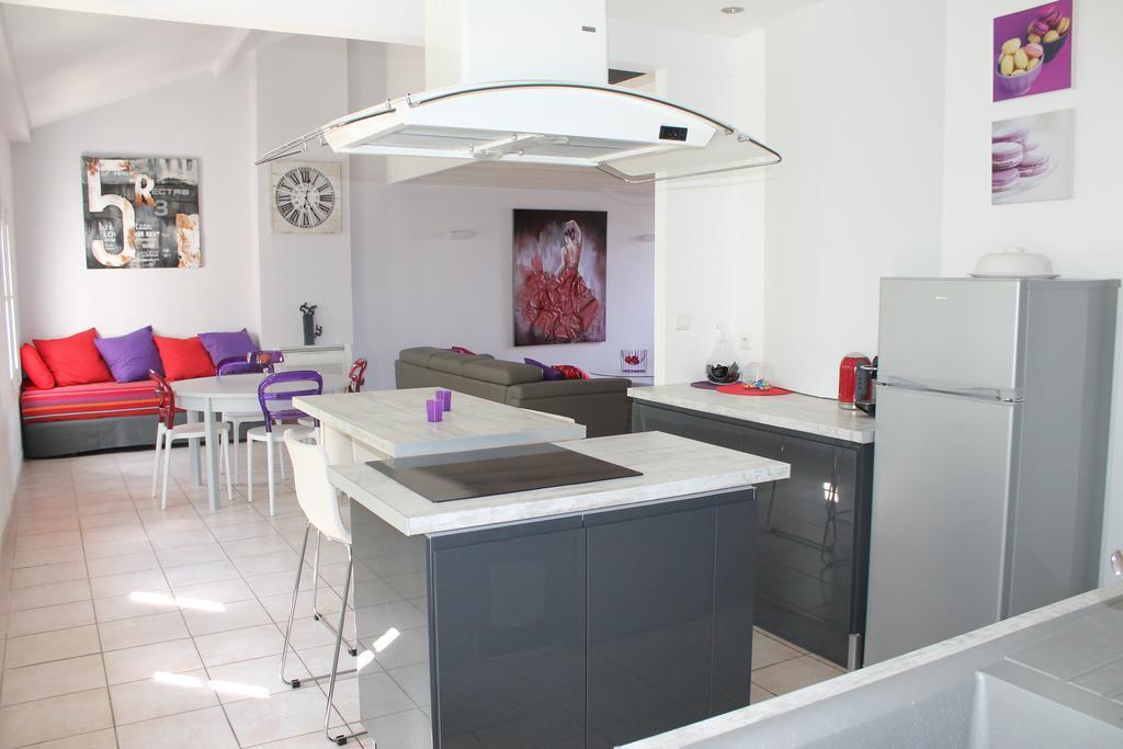 Апартаменти Le Loft De La Robine 110M2 Нарбонн Номер фото